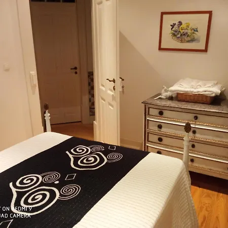 6 Bedrooms House With Shared Pool Enclosed Garden And Wifi At * Lisbon