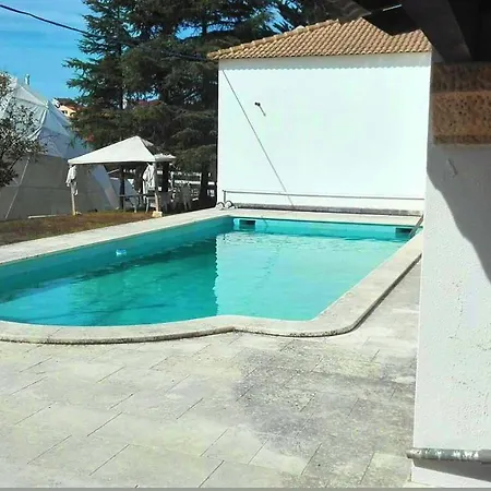 6 Bedrooms House With Shared Pool Enclosed Garden And Wifi At Holiday home Lisbon